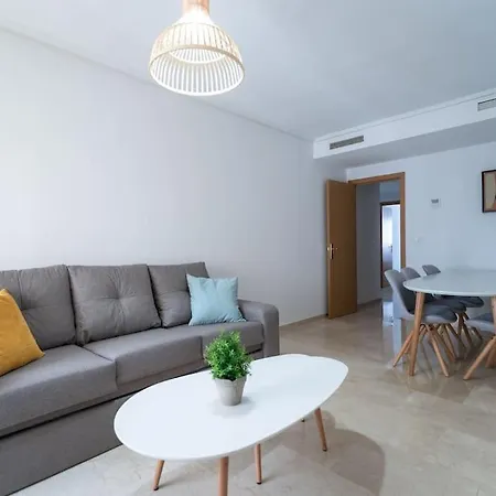 Amplio Apartamento 2 Dormitorios Cerca De La Playa Appartamento