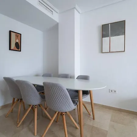 Amplio Apartamento 2 Dormitorios Cerca De La Playa Appartamento Alicante